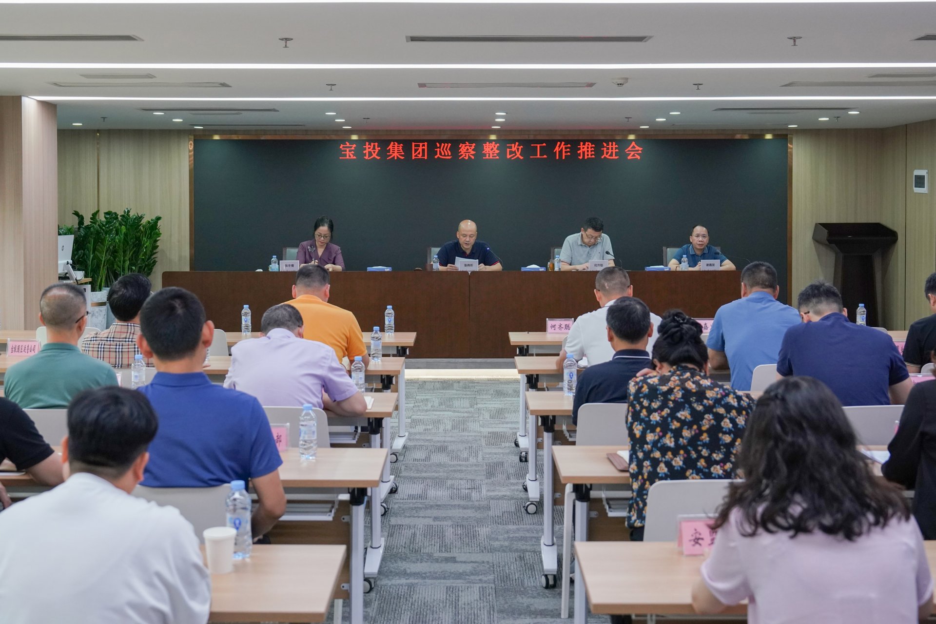 提前圆满完成房屋移交